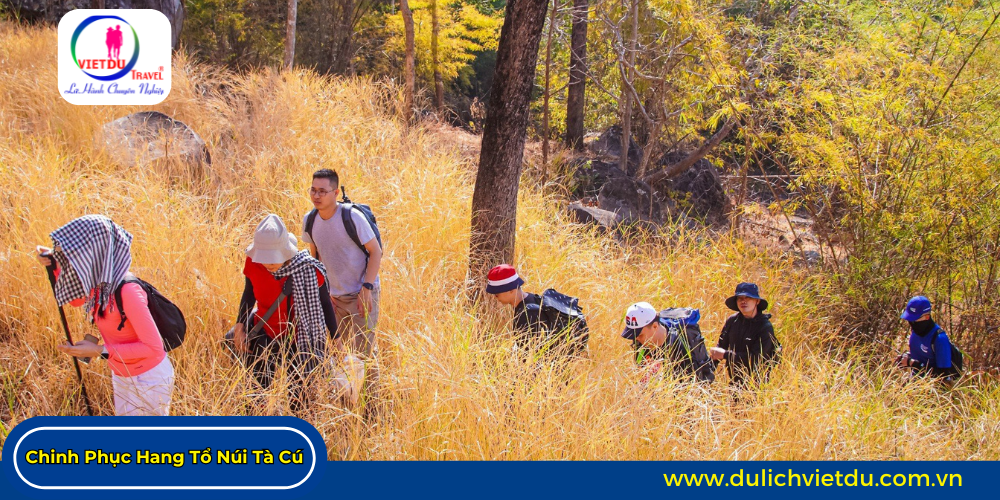 Tour Trekking Tà Cú 2 ngày 1 đêm