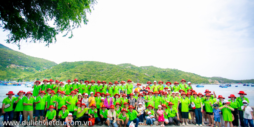 Tour Ninh Chữ – Vĩnh Hy 2N2Đ | Team Building & Gala Dinner Vietdu Travel