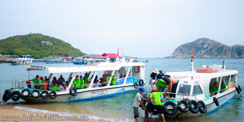 Tour Ninh Chữ – Vĩnh Hy 2N2Đ | Team Building & Gala Dinner Vietdu Travel