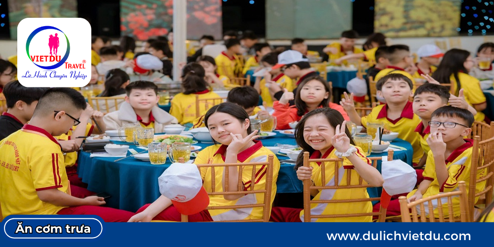 Tour Dinh Độc Lập – Công viên Nước Đầm Sen