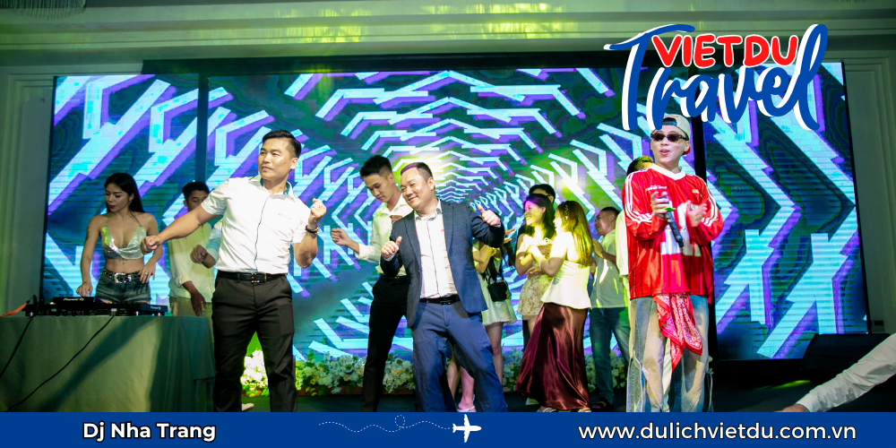CÔNG TY DƯỢC VẠN TAM TEAM BUILDING NHA TRANG 2026